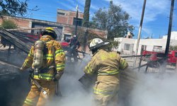 Mueren dos perritos en incendio de casa en El Refugio