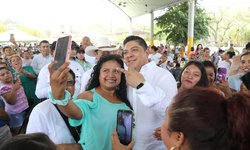 Gobierno Estatal celebra a madres de Tamasopo