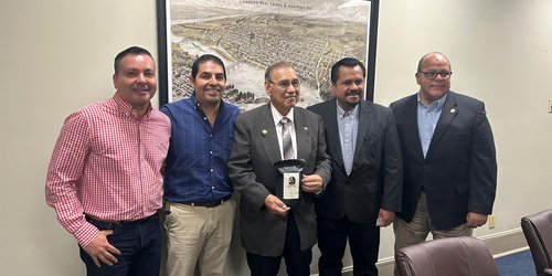 Sostiene reunión binacional alcalde de CDFDZ con el Mayor de Laredo, Texas