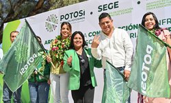 Ricardo Gallardo impulsa en Santa María del Río más obras educativas